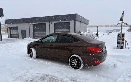 Hyundai Solaris II рестайлинг, 2015 год, 950 000 рублей, 8 фотография