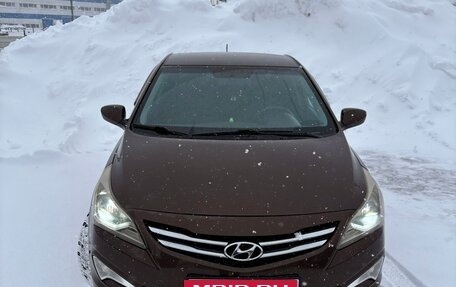 Hyundai Solaris II рестайлинг, 2015 год, 950 000 рублей, 4 фотография