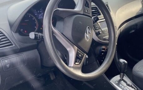 Hyundai Solaris II рестайлинг, 2014 год, 750 000 рублей, 5 фотография