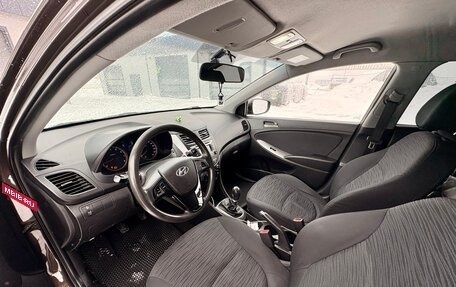 Hyundai Solaris II рестайлинг, 2015 год, 950 000 рублей, 11 фотография