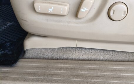 Toyota Land Cruiser Prado 150 рестайлинг 2, 2014 год, 3 950 000 рублей, 16 фотография