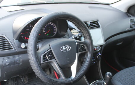 Hyundai Solaris II рестайлинг, 2016 год, 858 000 рублей, 10 фотография