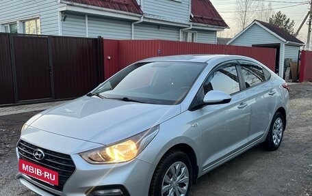 Hyundai Solaris II рестайлинг, 2019 год, 1 490 000 рублей, 2 фотография