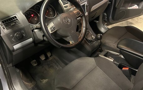 Opel Zafira B, 2007 год, 540 000 рублей, 13 фотография