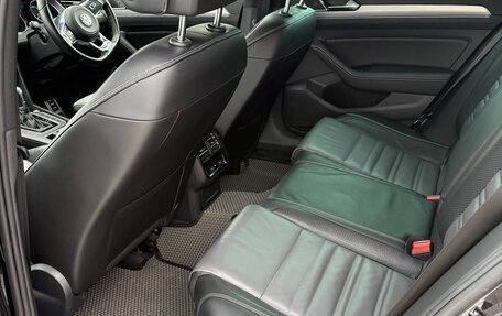 Volkswagen Passat B8 рестайлинг, 2015 год, 1 890 000 рублей, 24 фотография