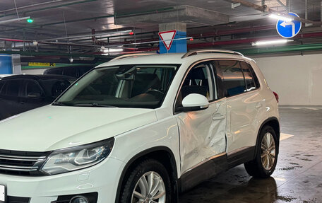 Volkswagen Tiguan I, 2014 год, 900 000 рублей, 2 фотография