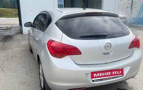 Opel Astra J, 2010 год, 320 000 рублей, 4 фотография