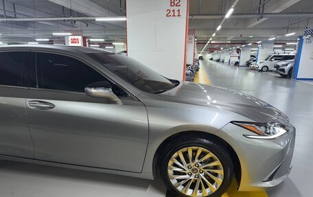 Lexus ES VII, 2022 год, 6 200 000 рублей, 17 фотография