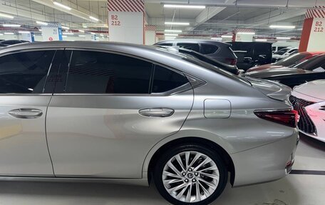 Lexus ES VII, 2022 год, 6 200 000 рублей, 24 фотография