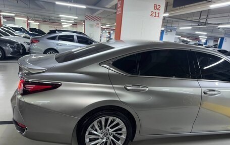 Lexus ES VII, 2022 год, 6 200 000 рублей, 18 фотография