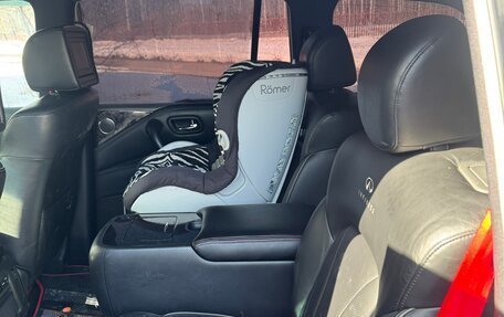 Infiniti QX56, 2010 год, 1 800 000 рублей, 8 фотография