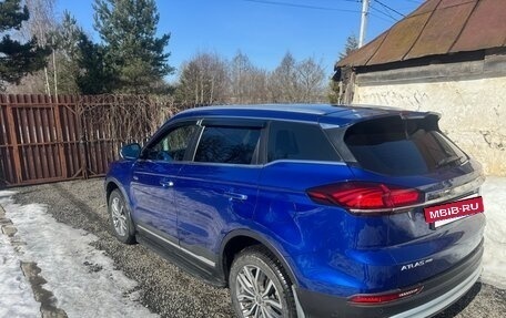 Geely Atlas, 2022 год, 2 000 000 рублей, 10 фотография