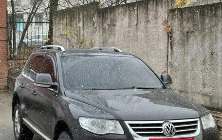 Volkswagen Touareg III, 2008 год, 1 000 000 рублей, 12 фотография