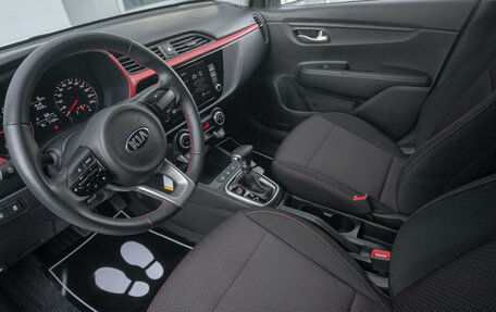 KIA Rio IV, 2021 год, 1 798 000 рублей, 11 фотография