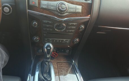 Infiniti QX56, 2012 год, 3 200 000 рублей, 10 фотография