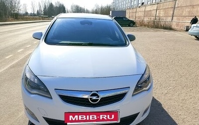 Opel Astra J, 2011 год, 620 000 рублей, 1 фотография