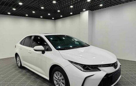 Toyota Corolla, 2022 год, 1 800 000 рублей, 3 фотография