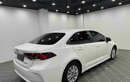 Toyota Corolla, 2022 год, 1 800 000 рублей, 6 фотография