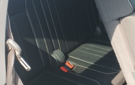 Volkswagen Tiguan II, 2022 год, 2 600 000 рублей, 12 фотография