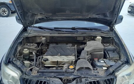 Mitsubishi Outlander III рестайлинг 3, 2005 год, 660 000 рублей, 23 фотография