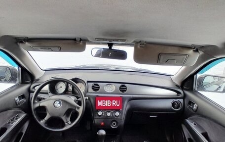 Mitsubishi Outlander III рестайлинг 3, 2005 год, 660 000 рублей, 25 фотография