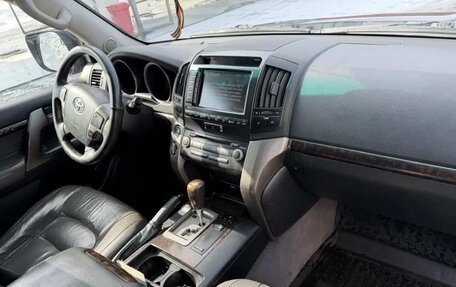 Toyota Land Cruiser 200, 2008 год, 2 700 000 рублей, 9 фотография