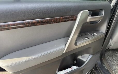 Toyota Land Cruiser 200, 2008 год, 2 700 000 рублей, 13 фотография