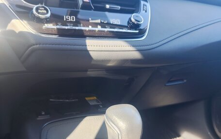 Toyota Corolla, 2021 год, 2 400 000 рублей, 12 фотография