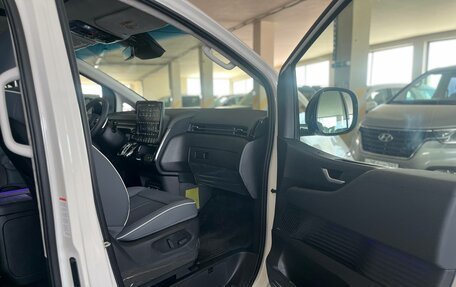 Hyundai Staria, 2025 год, 8 900 000 рублей, 16 фотография