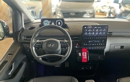 Hyundai Staria, 2025 год, 8 900 000 рублей, 15 фотография