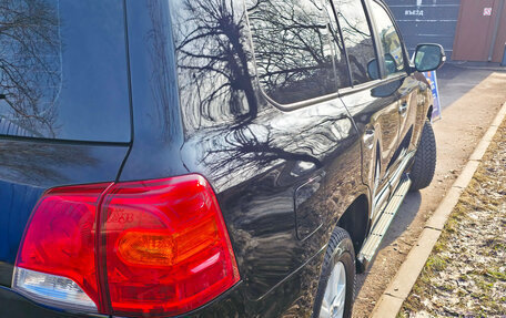 Toyota Land Cruiser 200, 2013 год, 3 250 000 рублей, 23 фотография