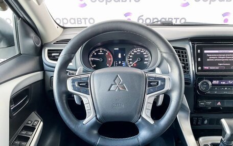 Mitsubishi Pajero Sport III рестайлинг, 2018 год, 2 820 000 рублей, 8 фотография