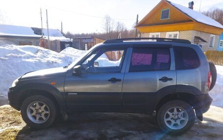 Chevrolet Niva I рестайлинг, 2012 год, 395 000 рублей, 2 фотография