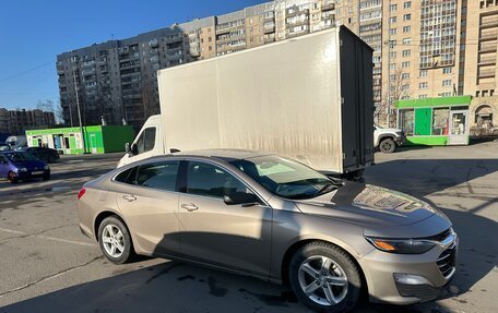 Chevrolet Malibu IX, 2022 год, 2 350 000 рублей, 2 фотография