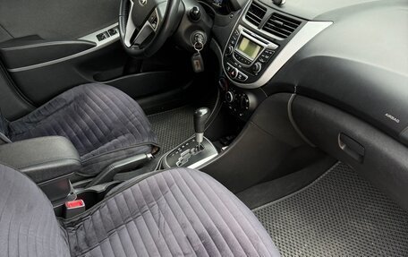 Hyundai Solaris II рестайлинг, 2012 год, 730 000 рублей, 10 фотография