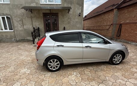 Hyundai Solaris II рестайлинг, 2012 год, 730 000 рублей, 5 фотография