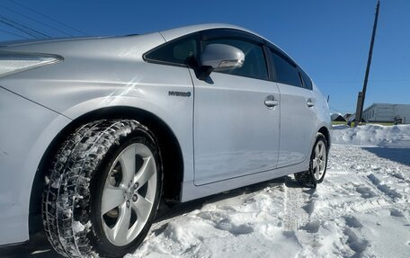 Toyota Prius, 2010 год, 980 000 рублей, 4 фотография
