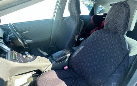 Toyota Prius, 2010 год, 980 000 рублей, 12 фотография