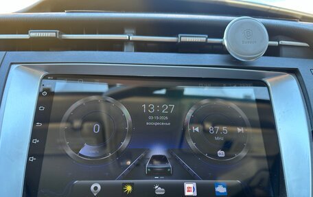 Toyota Prius, 2010 год, 980 000 рублей, 20 фотография