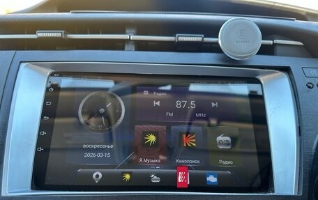 Toyota Prius, 2010 год, 980 000 рублей, 22 фотография