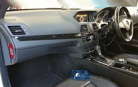 Mercedes-Benz E-Класс, 2011 год, 1 600 000 рублей, 24 фотография