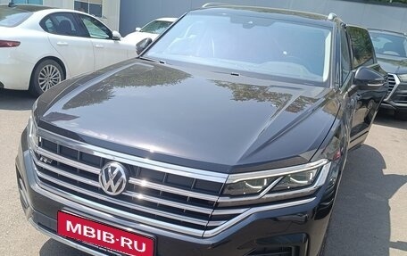 Volkswagen Touareg III, 2020 год, 5 700 000 рублей, 1 фотография