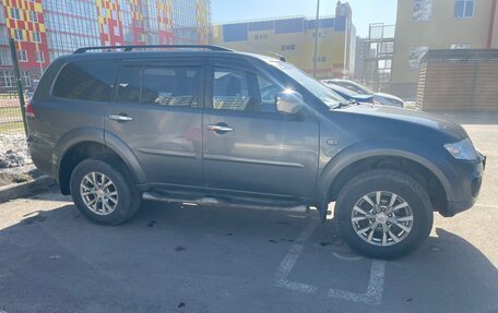 Mitsubishi Pajero Sport II рестайлинг, 2015 год, 1 850 000 рублей, 4 фотография