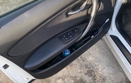 BMW 1 серия, 2009 год, 320 000 рублей, 13 фотография