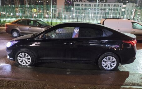 Hyundai Solaris II рестайлинг, 2021 год, 1 700 000 рублей, 9 фотография