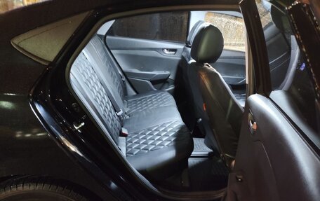 Hyundai Solaris II рестайлинг, 2021 год, 1 700 000 рублей, 21 фотография