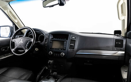 Mitsubishi Pajero IV, 2014 год, 2 499 000 рублей, 9 фотография