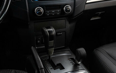 Mitsubishi Pajero IV, 2014 год, 2 499 000 рублей, 13 фотография