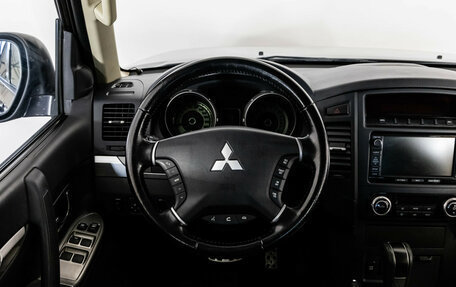 Mitsubishi Pajero IV, 2014 год, 2 499 000 рублей, 11 фотография