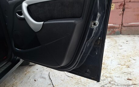 Renault Logan I, 2010 год, 450 000 рублей, 4 фотография